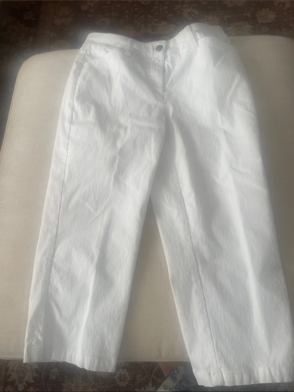 Ruby Rd. White Capri Pants